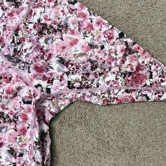 Lululemon Pink Floral Wunder Under High Waist 21" Leggings Size 8 - Picture 11 of 12